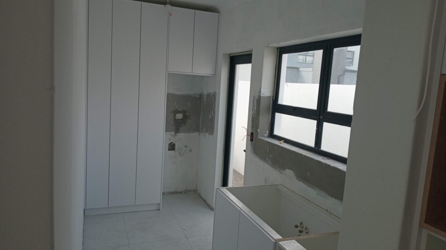 5 Bedroom Property for Sale in Sandown Western Cape